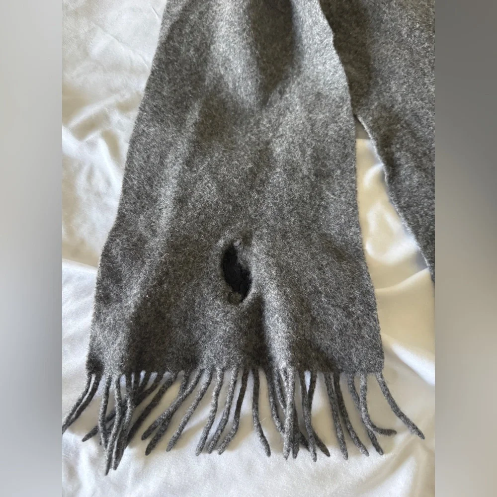 Polo Ralph Lauren 100% Lambswool Scarf - Made in Italy - Grey - Fringe